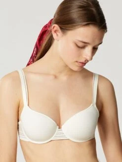 Spacer Schalen-BH MISS LEJABY Von Maison Lejaby 13 Spacer Schalen-BH MISS LEJABY Von Maison Lejaby -MAISON LEJABY Verkaufsgeschäft schalen bh wei 16432 miss lejaby maison lejaby 1 1