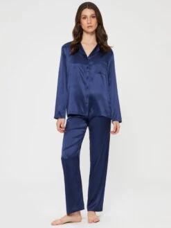 Seide Pyjama 2-tlg. SETA No. 9 Von Chiara Fiorini -MAISON LEJABY Verkaufsgeschäft schlafanzug seide dunkelblau gc180 chiara fiorini 1 2
