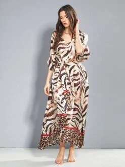 100% Seide Kaftan SELVAGGIO Von Eva B. Bitzer -MAISON LEJABY Verkaufsgeschäft seide kaftan 20312552 animalprint beige eva b bitzer 1