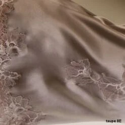 Seta Superior Stretchseide String SUBLIME Von Cotton Club 32 Seta Superior Stretchseide String SUBLIME Von Cotton Club -MAISON LEJABY Verkaufsgeschäft seide mit spitze visone cotton club 6