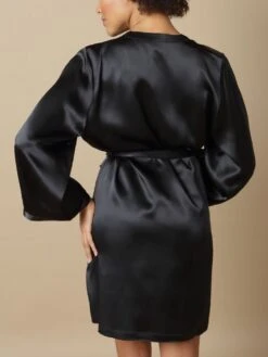 100% Seide Morgenmantel SOIE LASER Von Marjolaine -MAISON LEJABY Verkaufsgeschäft seide morgenmantel laser schwarz soie unie marjolaine 8 1