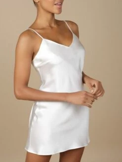 100% Seidennachthemd GLYCINE Von Marjolaine -MAISON LEJABY Verkaufsgeschäft seide nachthemd glycine 3gly0101 naturel marjolaine 3 1 1