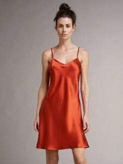 100% Seide Nachthemd CAROLINE Klassisch Von Vivis -MAISON LEJABY Verkaufsgeschäft seide nachthemd v00003 caroline paprika vivis 1 6 1