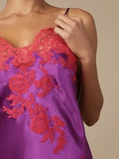 100% Seide Neglige GEMMA No. 3 Von Marjolaine 19 100% Seide Neglige GEMMA No. 3 Von Marjolaine -MAISON LEJABY Verkaufsgeschäft seide neglige gemma no3 beere rot 3gem0113 marjolaine 2