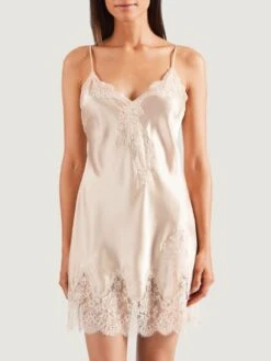100% Seide Negligé TOI MON AMOUR Von Aubade -MAISON LEJABY Verkaufsgeschäft seide neglige ms40 goldsand 4 soie d amour aubade 4