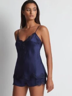 100% Seide Top TOI MON AMOUR Satin Von Aubade 23 100% Seide Top TOI MON AMOUR Satin Von Aubade -MAISON LEJABY Verkaufsgeschäft seide qs38 dunkelblau 2 toi mon amour aubade 6 1 1 1