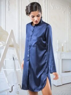 Seta Superior Seide Sleepshirt PODEROSA Cotton Club 26 Seta Superior Seide Sleepshirt PODEROSA Cotton Club -MAISON LEJABY Verkaufsgeschäft seide sleepshirt poderosa dunkelblau seta superior cotton club 1