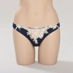 Luxus Seiden-String DEBBY Von Exilia