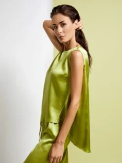 Seidentop BIANCA Von Vivis 23 Seidentop BIANCA Von Vivis -MAISON LEJABY Verkaufsgeschäft seide top bianca apfelgruen vivis 1 1