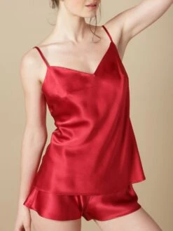 Seidentop 100% Seide ODON Von Marjolaine 30 Seidentop 100% Seide ODON Von Marjolaine -MAISON LEJABY Verkaufsgeschäft seide top odon rot soie unie marjolaine