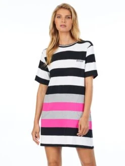 Sleepshirt LEAVING OUR MARK Von DKNY Sleepwear 9 Sleepshirt LEAVING OUR MARK Von DKNY Sleepwear -MAISON LEJABY Verkaufsgeschäft sleepshirt grau gestreift yi2322410 055 dkny 1 1