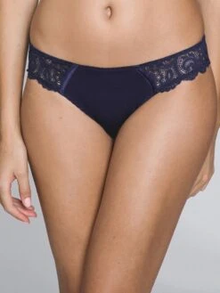 MAISON LEJABY Slip Mit Spitze GABY Von Maisonlejaby 21 MAISON LEJABY Slip Mit Spitze GABY Von Maisonlejaby -MAISON LEJABY Verkaufsgeschäft slip nachtblau 13863 gaby maison lejaby 1