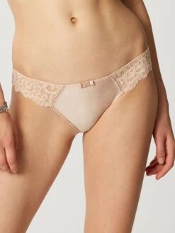 MAISON LEJABY Slip Mit Spitze GABY Von Maisonlejaby 18 MAISON LEJABY Slip Mit Spitze GABY Von Maisonlejaby -MAISON LEJABY Verkaufsgeschäft slip puder 13863 gaby maison lejaby 1