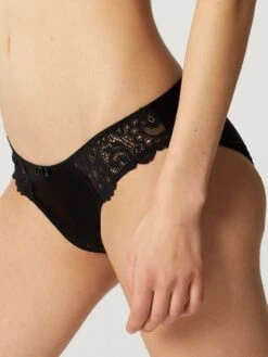 MAISON LEJABY Slip Mit Spitze GABY Von Maisonlejaby 24 MAISON LEJABY Slip Mit Spitze GABY Von Maisonlejaby -MAISON LEJABY Verkaufsgeschäft slip schwarz 13863 gaby maison lejaby 1