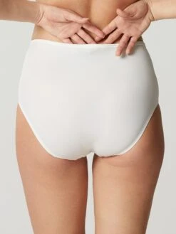 MAISON LEJABY Hoher Slip NUAGE PUR Extra Flach Von Maisonlejaby 18 MAISON LEJABY Hoher Slip NUAGE PUR Extra Flach Von Maisonlejaby -MAISON LEJABY Verkaufsgeschäft slip wei lilie 5564 nuage pur maison lejaby 2 1