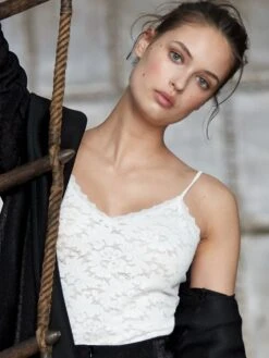 Spitzentop RANA 80 Uni Von Suggest By Pain De Sucre -MAISON LEJABY Verkaufsgeschäft spitze top rana weiss pain de sucre suggest 1