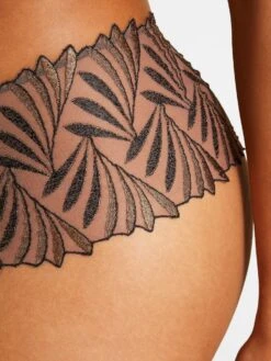 Saint Tropez Slip SENSORY ILLUSION Von Aubade X Iris Van Herpen -MAISON LEJABY Verkaufsgeschäft st tropez slip gold schwarz rc70 sensory illusion aubade 10