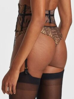 Strapsgürtel SENSORY ILLUSION Von Aubade X Iris Van Herpen 12 Strapsgürtel SENSORY ILLUSION Von Aubade X Iris Van Herpen -MAISON LEJABY Verkaufsgeschäft strapsguertel gold schwarz rc52 sensory illusion aubade 7