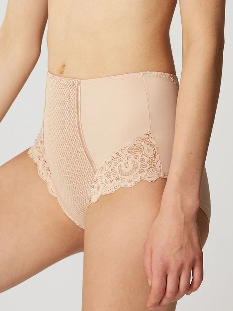 MAISON LEJABY Shaping Slip Mit Spitze GABY Von Maisonlejaby 4 MAISON LEJABY Shaping Slip Mit Spitze GABY Von Maisonlejaby - Image 2