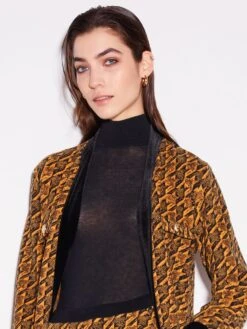 Rollkragenshirt KASCHMIR VISCOSE Von Chiara Fiorini 16 Rollkragenshirt KASCHMIR VISCOSE Von Chiara Fiorini -MAISON LEJABY Verkaufsgeschäft top rollkragen kaschmir viscose nero cf1318 chiara fiorini 2 6 1 1