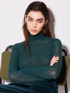 Rollkragenshirt KASCHMIR VISCOSE Von Chiara Fiorini 13 Rollkragenshirt KASCHMIR VISCOSE Von Chiara Fiorini -MAISON LEJABY Verkaufsgeschäft top rollkragen kaschmir viscose verde cf1318 chiara fiorini 6 1 1 1