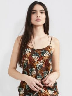 100% Seide Trägertop KLASSIK SATIN Unifarben Von Eva B. Bitzer 28 100% Seide Trägertop KLASSIK SATIN Unifarben Von Eva B. Bitzer -MAISON LEJABY Verkaufsgeschäft traegertop seide mokka safari 27318213 klassik satin eva b bitzer 2 9