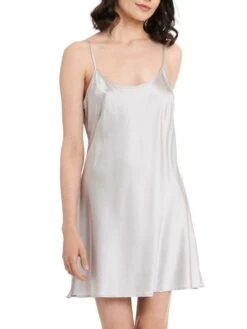 Seidenunterkleid Stretchseide SEDUZIONE DI SETA Von Gattina -MAISON LEJABY Verkaufsgeschäft unterkleid seide silber 381400 seduzione di seta gattina 1