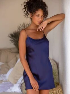 100% Seide Unterkleid SOIE ODA Uni Von Marjolaine -MAISON LEJABY Verkaufsgeschäft unterkleid seide soie oda blau 0036 marjolaine 8 1 1 1 1