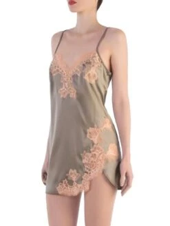 Seta Superior Seiden-Negligé SPLENDIDA Satin Von Cotton Club 28 Seta Superior Seiden-Negligé SPLENDIDA Satin Von Cotton Club -MAISON LEJABY Verkaufsgeschäft z 3vb splendida 04 seta cotton club seta cotton club 2